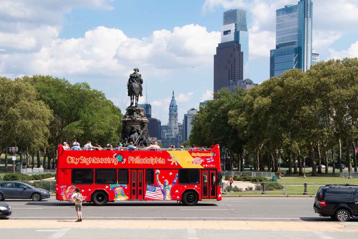 Philadelphia: Double-Decker Hop-on Hop-off Sightseeing Tour thumbnail